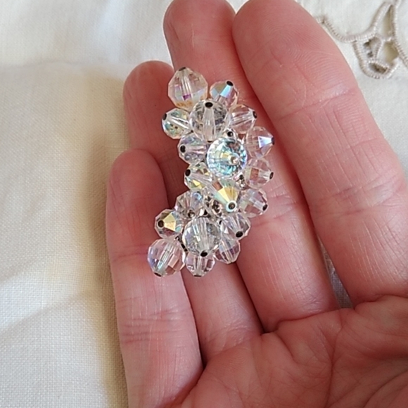 Vintage Iridesent Cresant Clip On Earrings - Picture 4 of 7